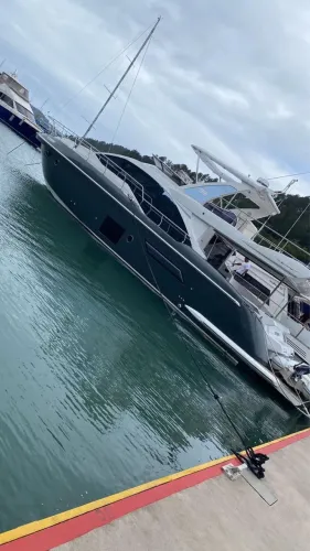 Azimut 560 - 2021 x2 Volvo D11 725 HP ñ Phantom InterMarine Sessa Sedna Ferretti