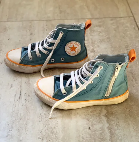 Tênis ALL STAR tam. 28