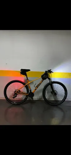 Trek Marlin 5 Laranja Metal Large