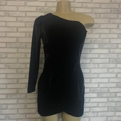 Vestido Preto De Veludo Assimétrico Um Ombro Só Tamanho M