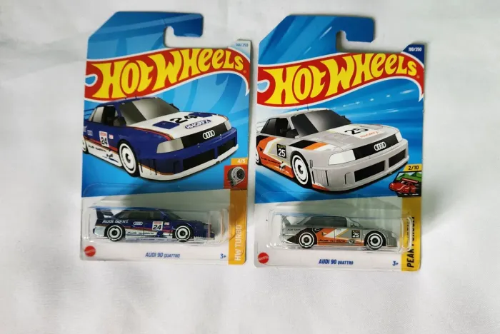 Dupla Miniatura Hot Wheels Audi 90 Quattro