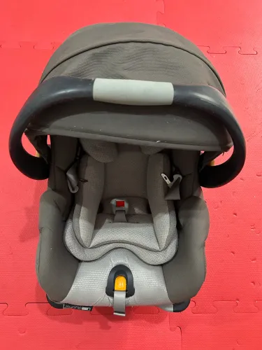 Carrinho e bebê conforto chicco