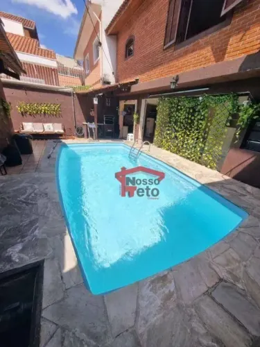CASA TÉRREA COM PISCINA À VENDA, SANTA TEREZINHA!