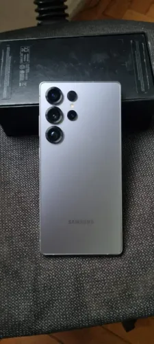 Samsung Galaxy s25 ultra 512gb completo com acessórios