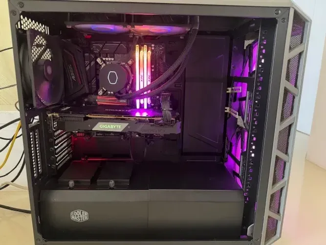 PC gamer impecável para pessoas exigentes. i7, RTX 2080, 32GB