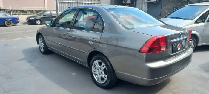 Honda Civic Sedan LX 1.7 16V 115cv Mec. 4P 2002