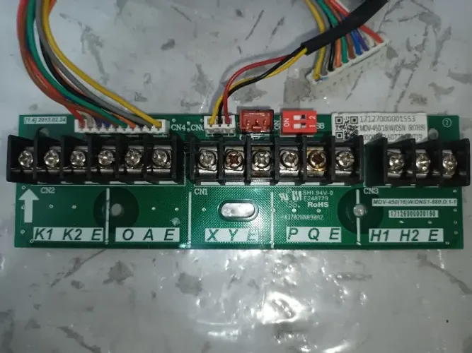 Placa para Condensadora - Midea (17127000001553)