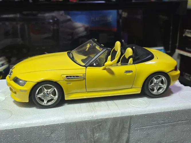 Miniatura burago rara 1:18 bmw z3 m