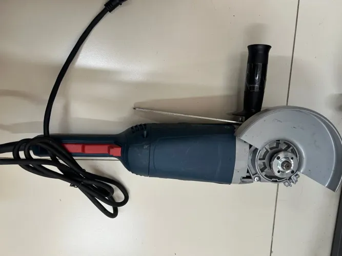 Esmerilhadeira Bosch novas só 590