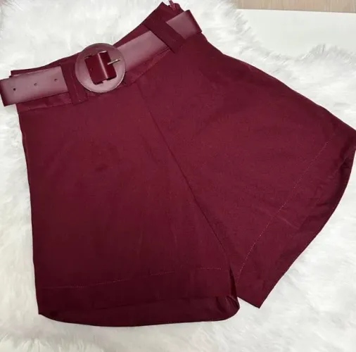 Shorts com cinto Novo/sem uso
