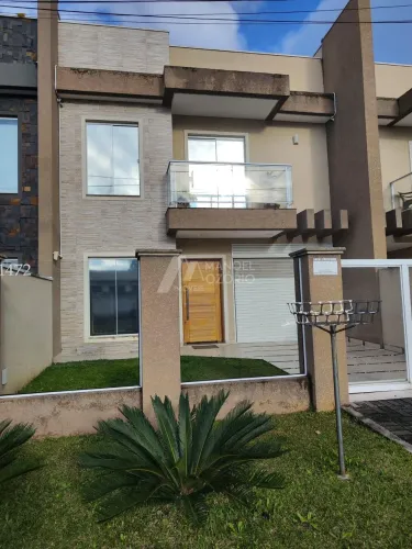 Sobrado à venda em Araucária: 3 dorms, suíte, 135,79m²