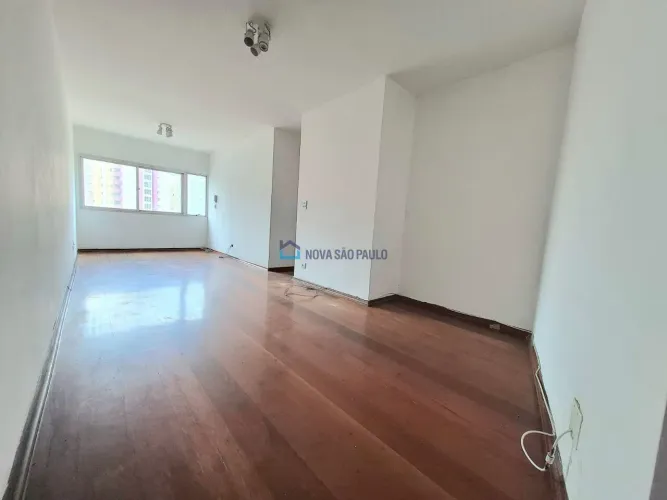 Apartamento 70 m² 03 Quartos 01 Vaga - Saúde