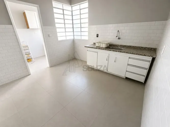 Sala comercial (sobreloja) para ALUGAR, Imirim, possui 75 m² de área útil e oferece um esp