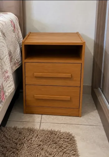 Mesa de Cabeceira Com 2 Gavetas (Produto Novo)