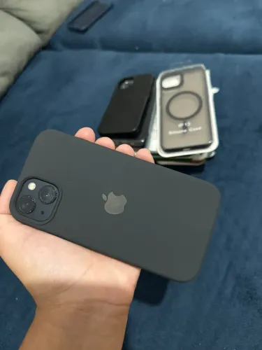 iPhone 13 128GB Meia-Noite 88% - Impecável + 10 Capinhas