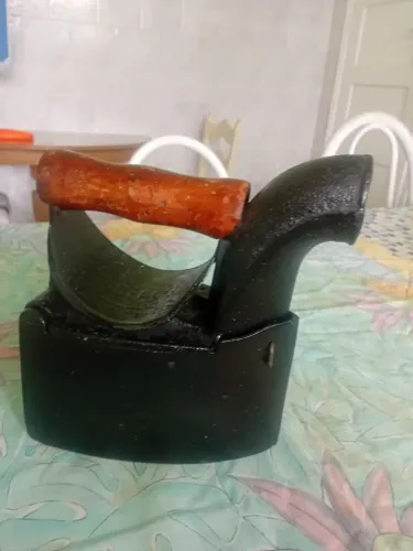 Ferro a carvão