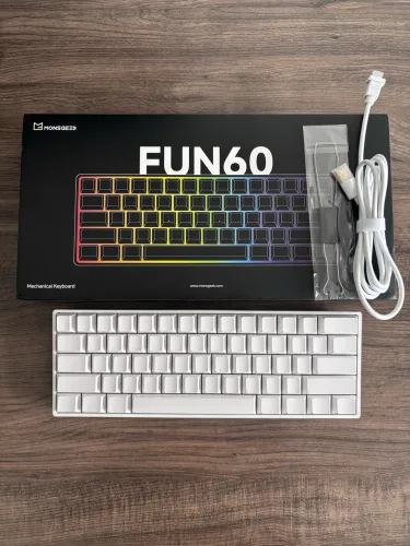 Teclado Akko FUN60 Pro Branco - Magnético 8000Hz - NOVO/LACRADO