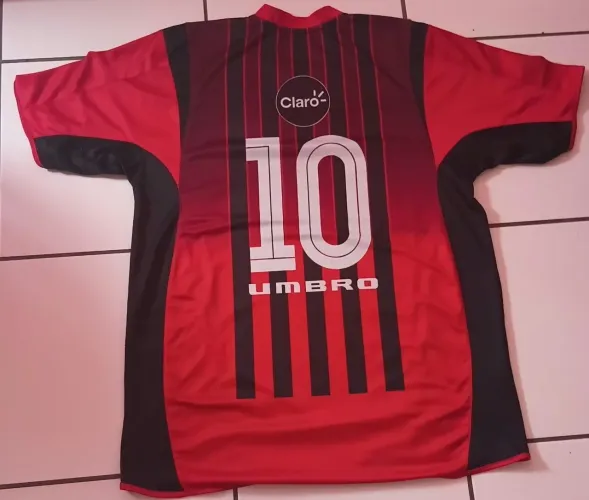 Camiseta oficial do Atlético paranaense 2004