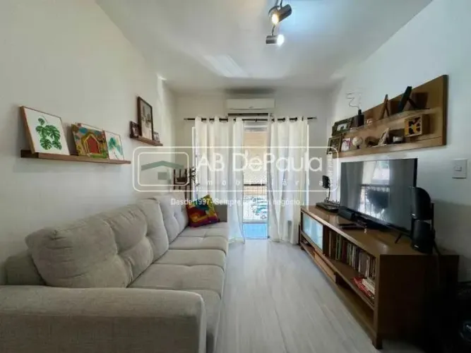 VENDE EM SULACAP - CONDOMÍNIO SARGENTO MENEZES - APARTAMENTO COM 02 QUARTOS