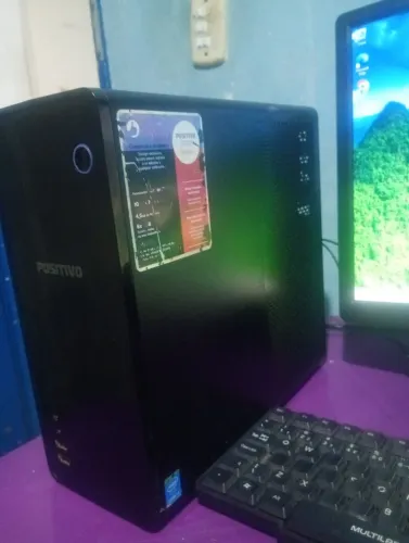 Gabinete Positivo Stilo DS8667