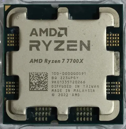 Processador Ryzen 7 7700X AM5 (Semi novo + garantia)