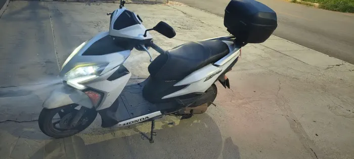 Vendo Honda elite 125