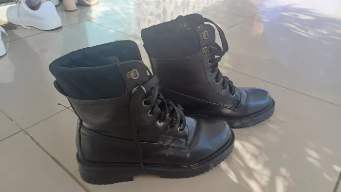 Bota Feminina Coturno - Usada 1x