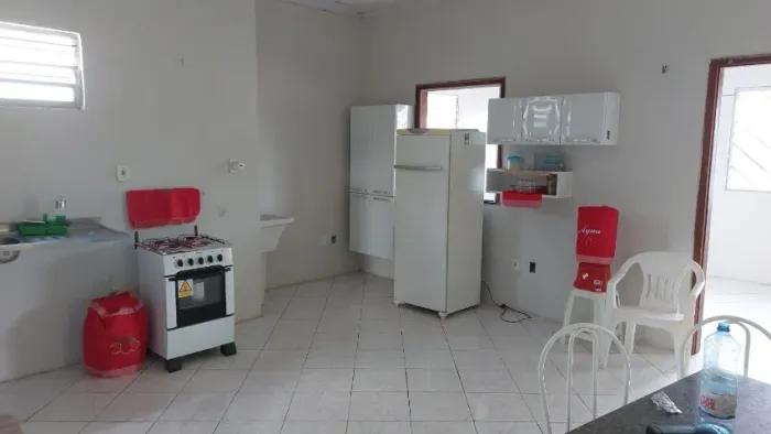 ALUGA-SE CASA  PARA ESTUDANTES OU TRABALHADORES NA COHAB 