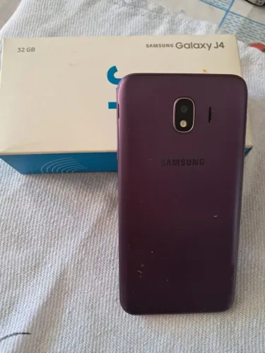 Smartphone Samsung Galaxy J4 Violeta