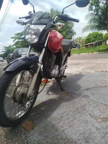 Vendo moto $12 mil
