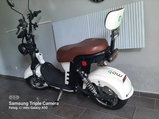Moto elétrica MOB X12 Modelo MTX1210