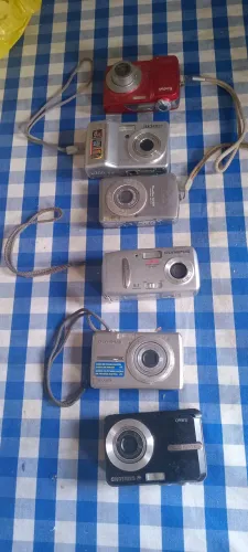 Lote de câmeras digitais