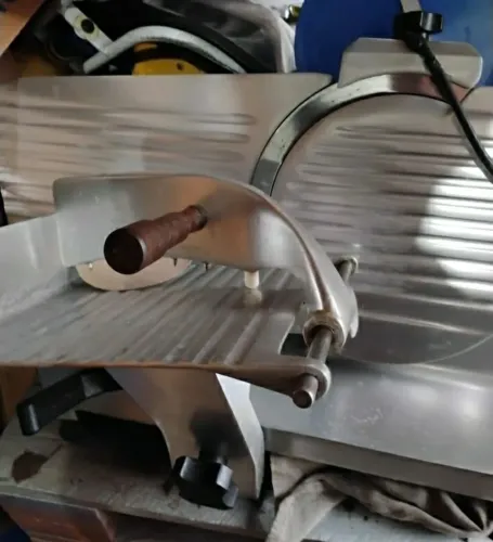 Cortador de frios profissional Felizola 