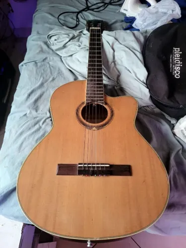Violão Michael
