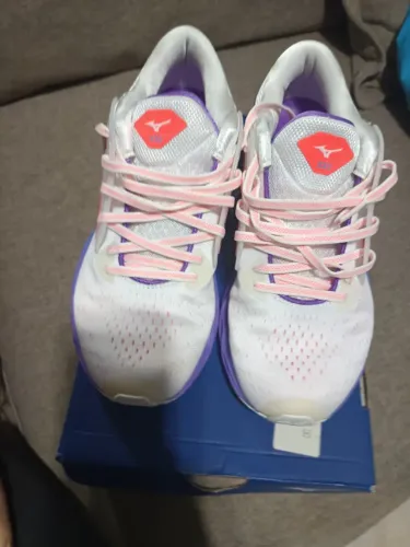 Tênis Mizuno Wave Creation 22 Feminino Branco/Roxo/Azul - Tam 38 (em ótimo estado)