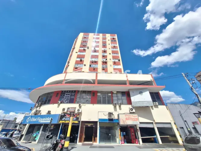 LOJA PARA LOCAÇÃO NO MÉIER COM 41 M², IDEAL PARA DIVERSOS TIPOS DE COMÉRCIO. O IMÓVEL CONT