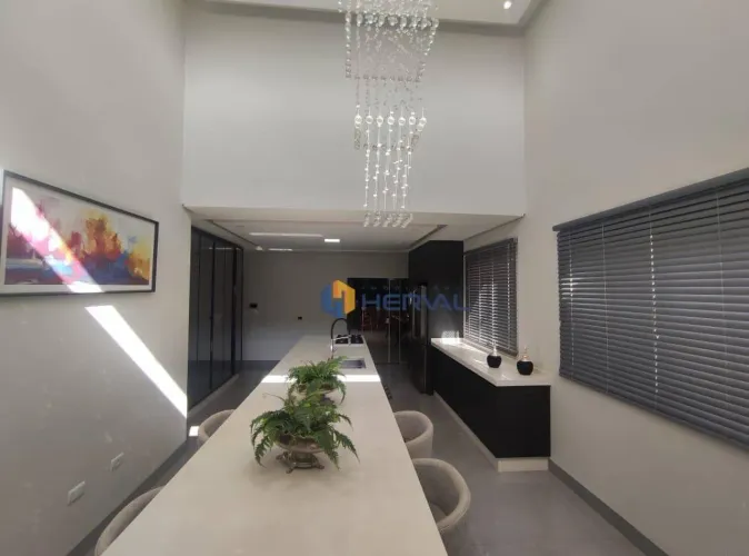 (Aceita troca) Casa com 3 quartos à venda, 260 m² por R$ 1.900.000 - Jardim Munique - Mari
