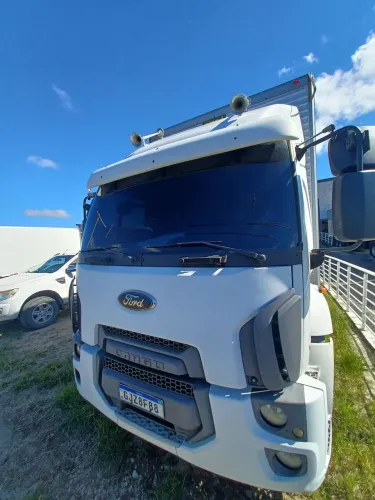 Ford cargo 1519 2015