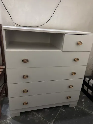 Cômoda 5 gavetas branca