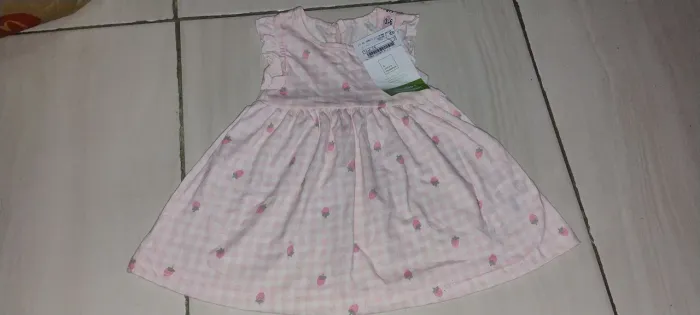 Vestido infantil de algodão xadrezinho rosa, C&A com etiqueta, nunca usado tamanho: 3-6 m