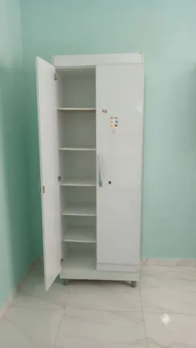 Vendo Armário Multiuso