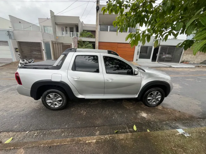 Renault Duster Oroch Dyna. 2.0 Hi-flex 16V Aut. 2017