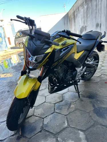 CB 300 Twister