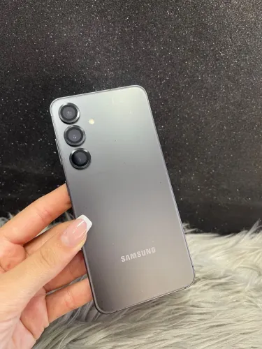 SAMSUNG S24 8/256 GB