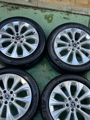 Rodas 17 originais Mercedes + pneus Run Flat originais, + Grade Diamond AMG