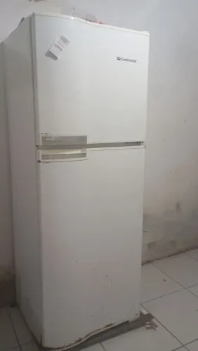 Vende-se geladeira e fogão 