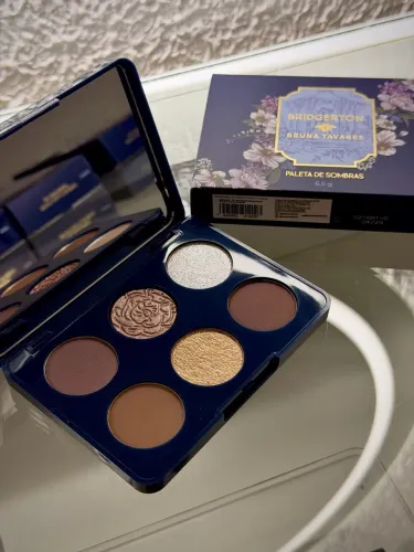 PALETA DE SOMBRAS BT x BRIDGERTON