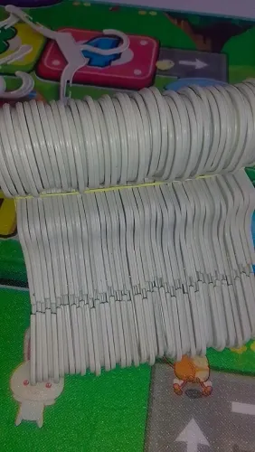 Vendo cabides infantil. 168 cabides