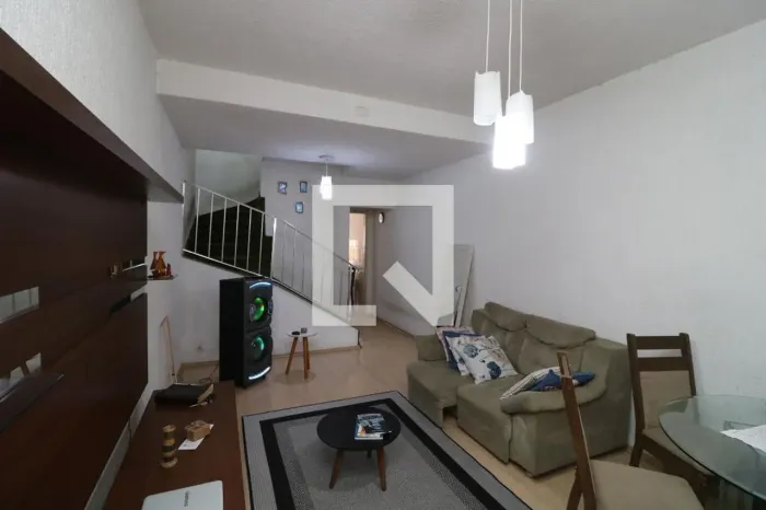 Casa à Venda - Vila Ema, 2 Quartos, 102 m2