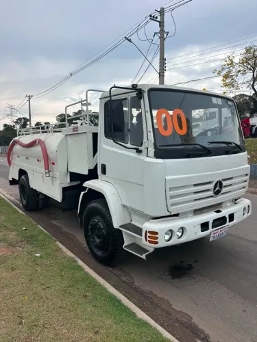 MERCEDES BENZ 1720 4X2 TOCO TANQUE PIPA -ANO 2000